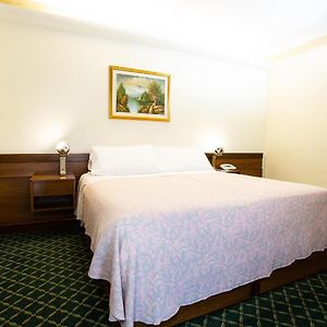 Camera con letto queen size